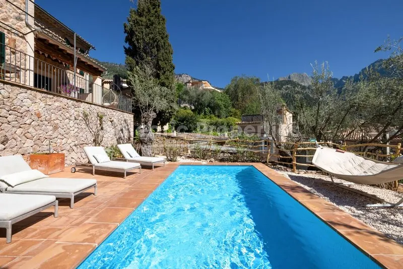 Authentic stone house with panoramic views for sale in Fornalutx, West Mallorca — photo 2