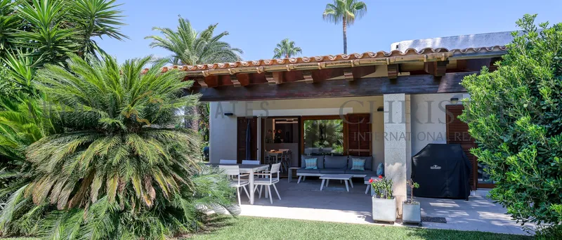 Renovated bungalow in Santa Ponsa with a private garden in southwestern Mallorca — photo 12