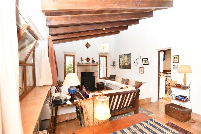 Cozy semi-detached country house on a quiet plot 800 meters from Santanyí — photo 9