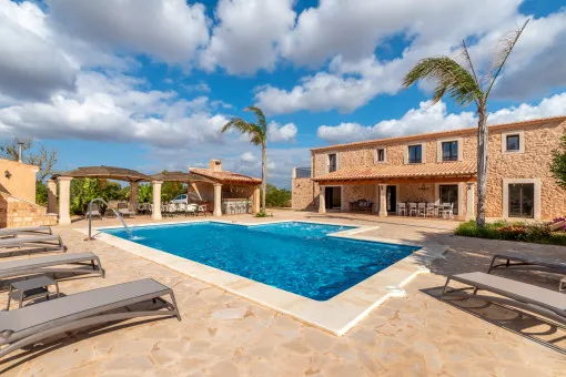 Santanyi, Idyllic Finca in the Heart of Mallorca with Sauna and Jacuzzi Pool in Santanyí, Wheelchair Accessible — photo 2