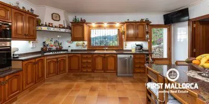 Real estate picture 0 Ref. No. 81061 — photo 11