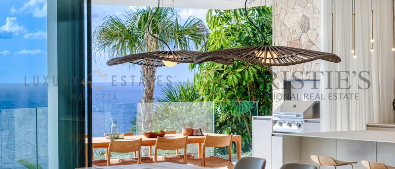 Luxury villa in Santa Ponsa in first sea line in direct proximity to Port Adriano — photo 5