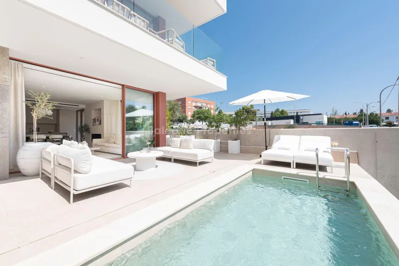 Ground floor apartment with private pool for sale in Palma, Mallorca — photo 1