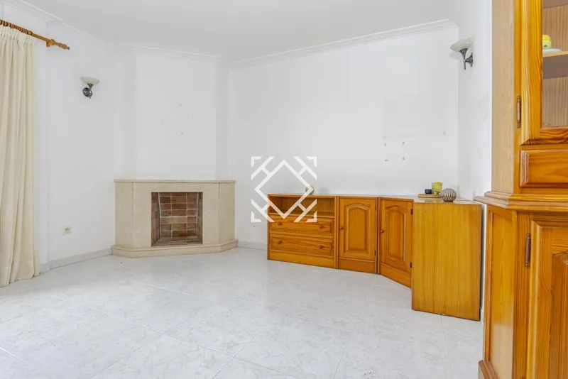 Apartment for sale in a privileged location in Puerto de Alcudia, Mallorca. — photo 4