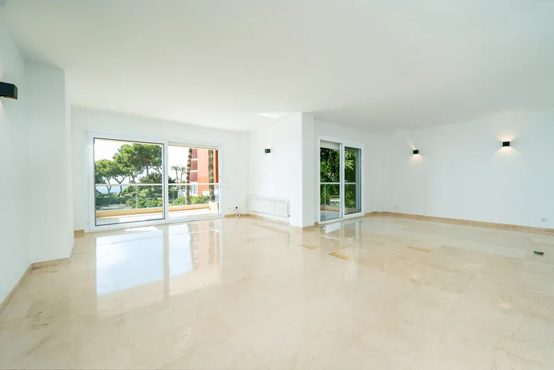 Long term rental apartment with sea access and parking in Illetas — photo 7