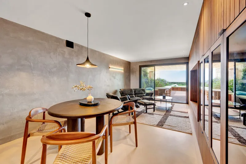 Exclusive apartment with sea views in sought-after residential complex in Portals Nous — photo 10