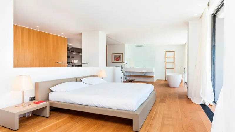 Beachfront Modern Luxury Villa with Spectacular Views in Camp de Mar — photo 7