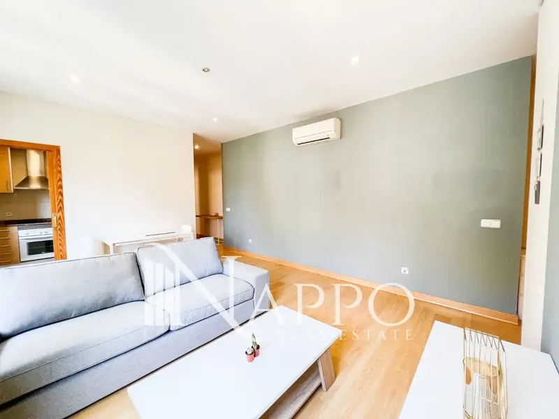 Nappo Real Estate tiene el placer de presentar este encantador piso en alquiler situado en la emblemática Plaza Major de Palma de Mallorca, — photo 6