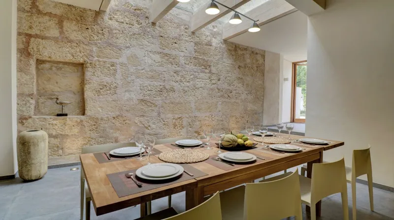 Elegant Townhouse with Pool in the Heart of Pollensa Old Town, with Rental License — photo 8