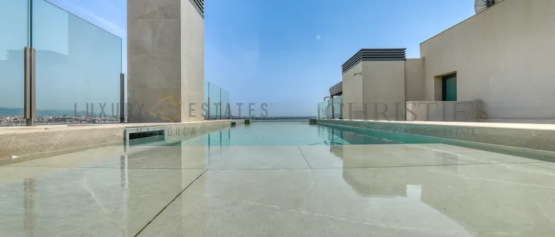 Luxurious triplex penthouse in Palma de Mallorca on the Paseo Maritimo — photo 2