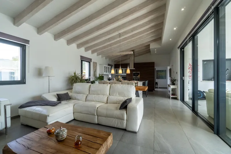 Modern-style villa — photo 7