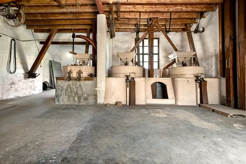 Old cereal mill in Binissalem with potential for conversion into a restaurant or loft — photo 1