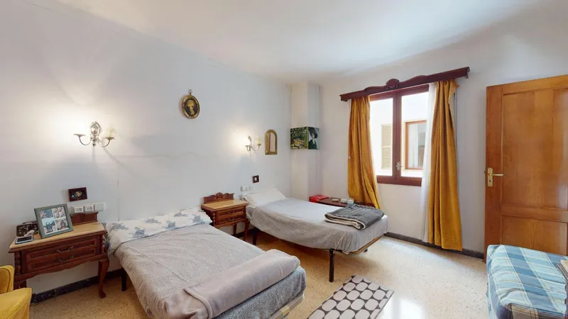 Bright three-bedroom apartment with study in the coveted Plaza Patines area — photo 7