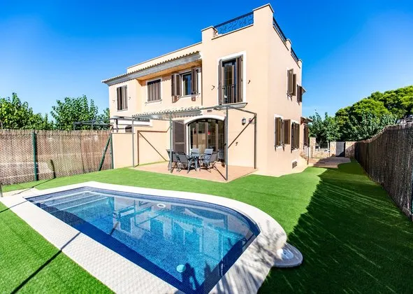 Terraced house in Calle de la Cadernera, 30, Maioris-Puig de Ros, Llucmajor — photo 1