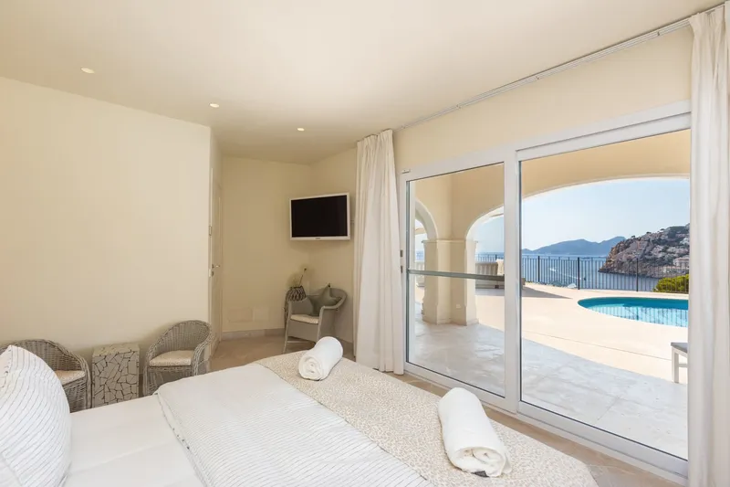 Mediterranean luxury property in a prime harbour location — photo 12