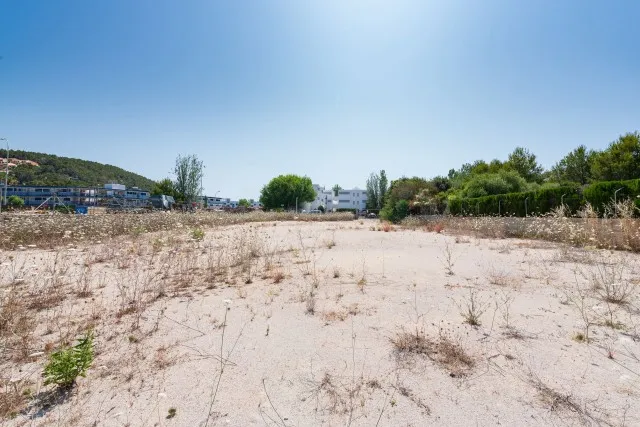 Prime plot with mountain views for sale in Puerto Pollensa, north Mallorca — photo 4