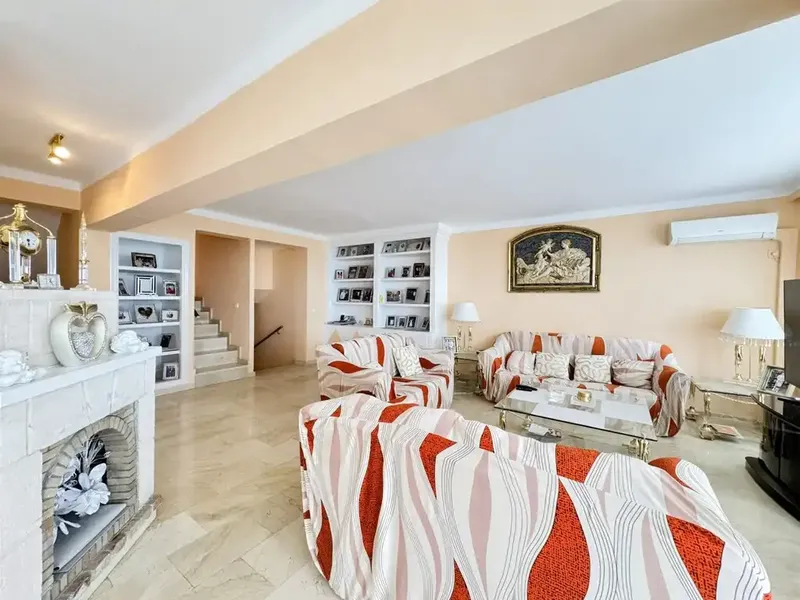 Duplex penthouse with sea views in Palmanova — photo 11