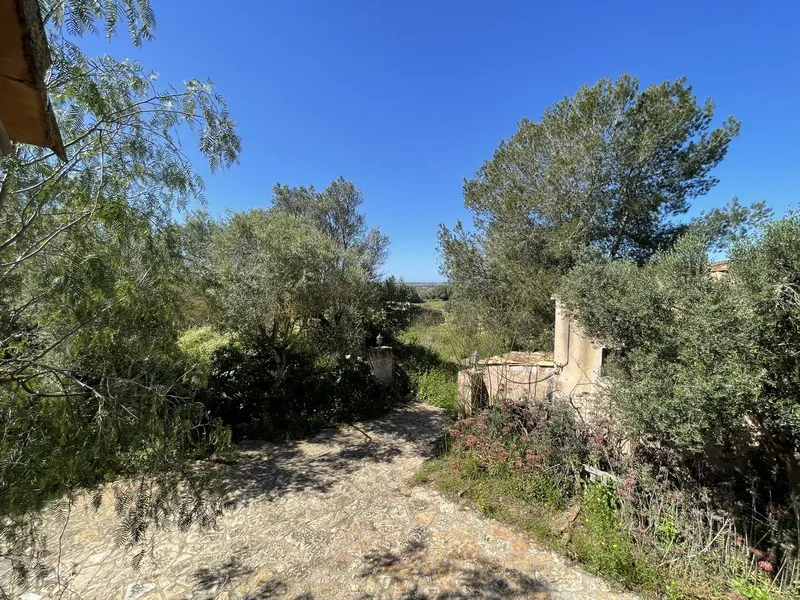 Charming Country House with Panoramic Views and Renovation Potential — photo 11