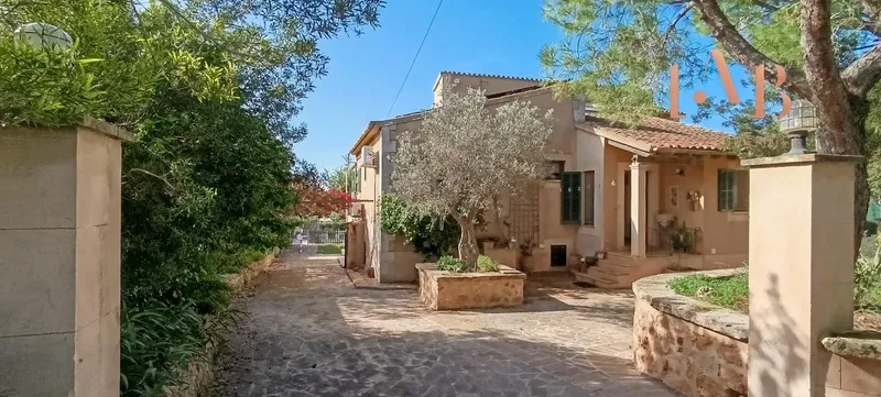 We present this wonderful rustic estate in Portol ideal for a large family, located in a privileged natural setting where you can — photo 3