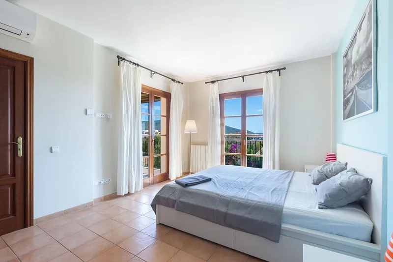 Charming country villa with holiday rental license — photo 8