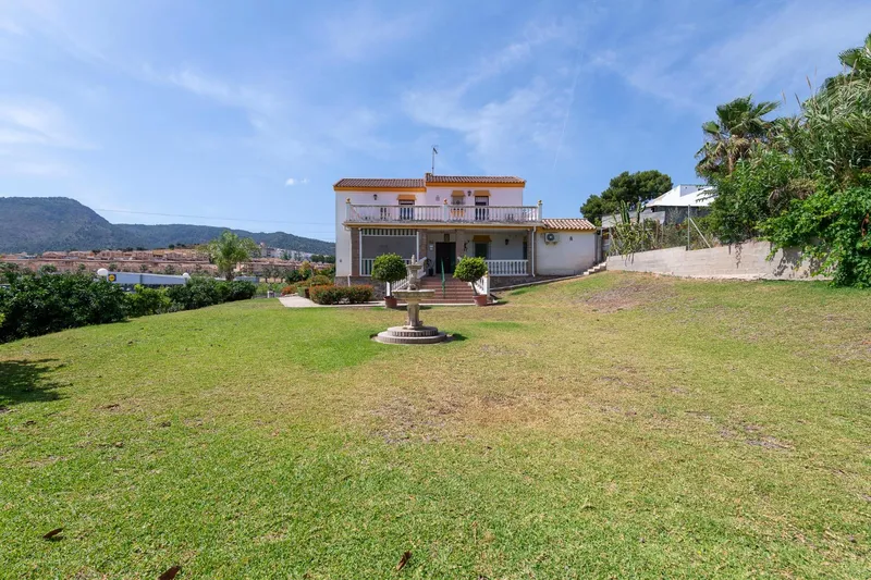 House - Alhaurín de la Torre (El Romeral-Peñón de Zapata) — photo 4