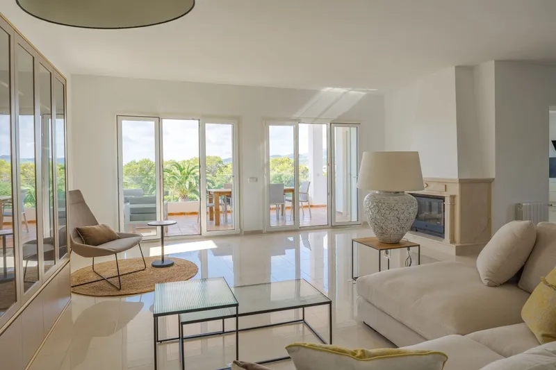 Spacious villa on Sa Punta in Portocolom with sea views — photo 4