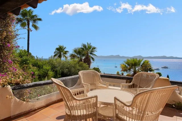 Charming villa for sale in Alcanada, Northeast Mallorca — photo 7