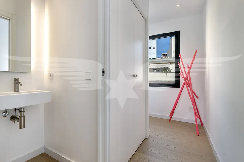 Top furnished penthouse with private roof terrace — photo 8