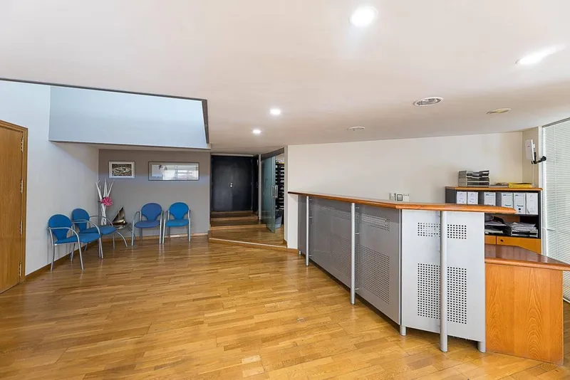 Office in Palma de Mallorca, Province of Balearic Islands — photo 4