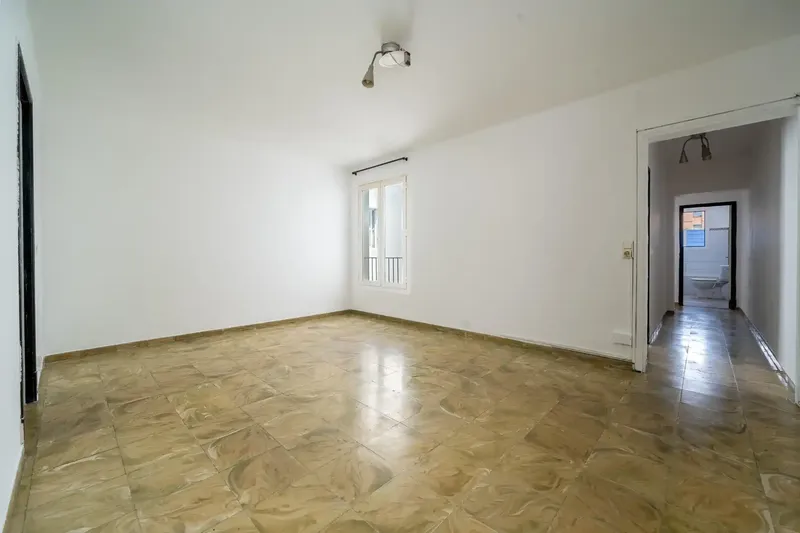 Piso en venta en Carrer Pilar Montaner — photo 5