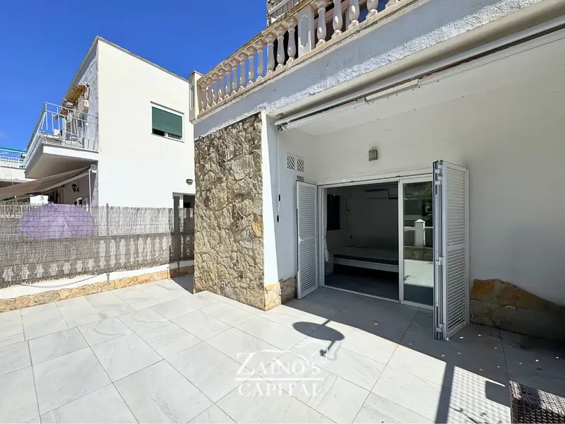Large 6-bedroom townhouse with panoramic terraces a step from the beach in Peguera — photo 8