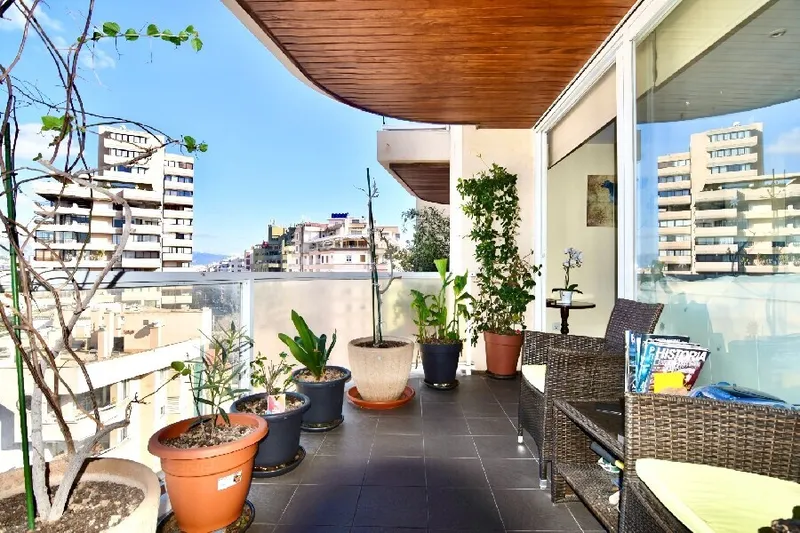 Bright Apartment with Terrace, Two Garages and Panoramic Views of Bellver Castle — photo 3