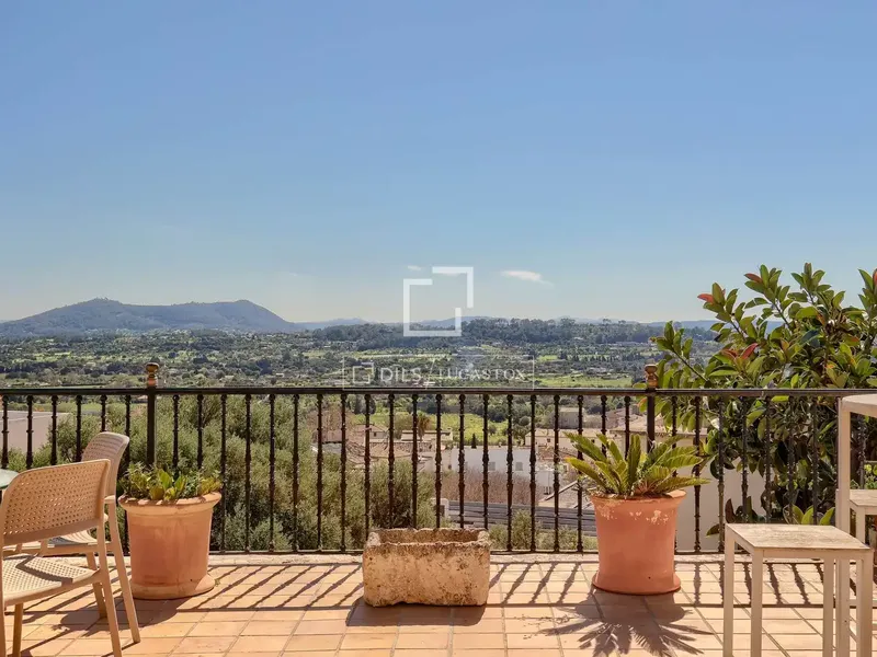 Located in the heart of the charming village of Selva, at the foot of the Sierra de Tramuntana, this property is a unique example of heritage — photo 6
