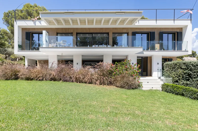 Exclusive villa complex with two pools, garden and partial sea views — photo 1