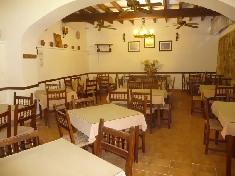 Traditional stone village house, the house is divided into two floors where the first floor was formerly used as a restaurant and the — photo 5