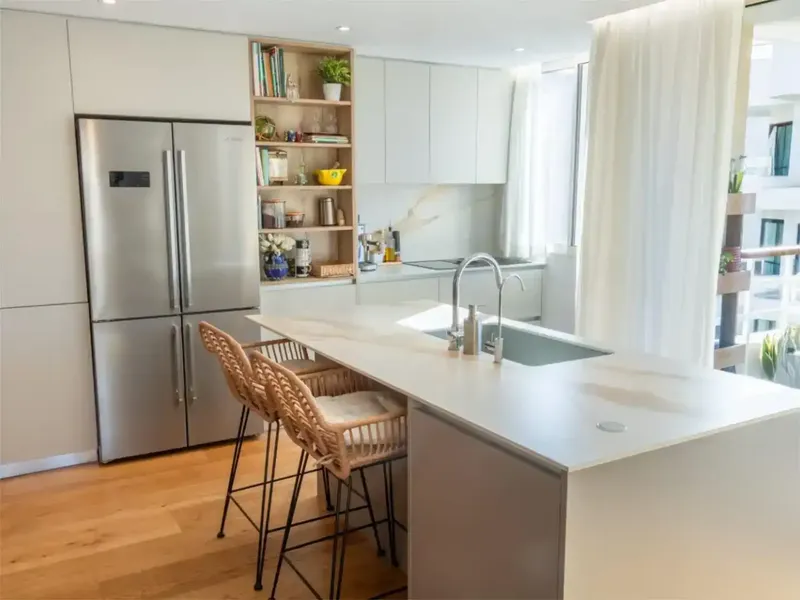EXCLUSIVA Vivienda totalmente reformada de 156m2 mas 47 de terrazas y vistas al mar en Son Armadams a. Este magnifico piso cuenta con 3 habi — photo 4