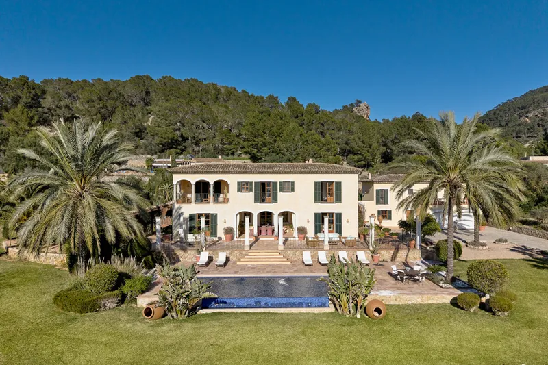 Long-term rental: Dream finca with sea views and wonderful garden - Marcel Remus Real Estate — photo 1