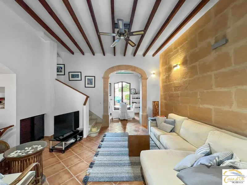 Exclusive Townhouse in the Heart of Felanitx with Two Living Units and Expansive Mediterranean Terraces — photo 7