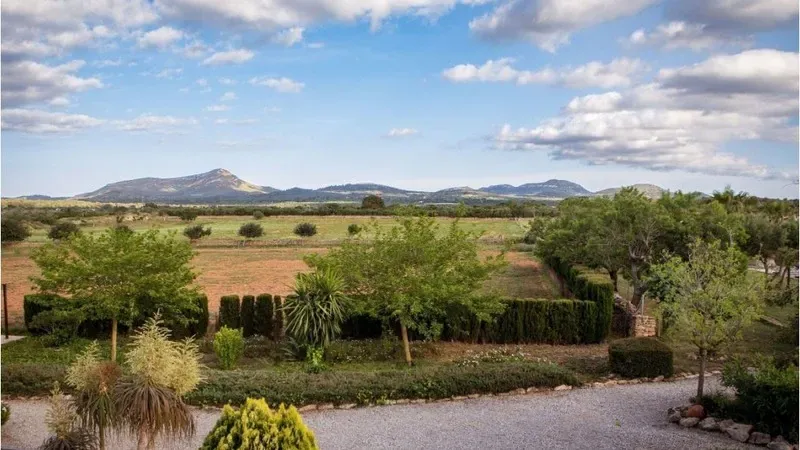 Rustic hotel close to the sea for sale in an unspoilt area close to Alcudia in Majorca — photo 4
