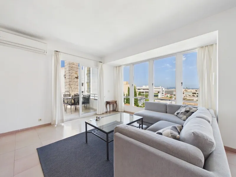 Bright Two Bedroom Apartment with Terrace in Terreno - Long Term Rent, Only Available for a Couple — photo 8