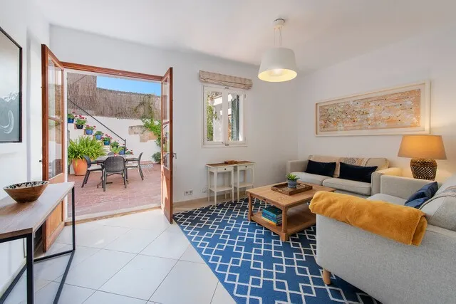 Charming town house with patio oasis for sale in Pollensa, north Mallorca — photo 3