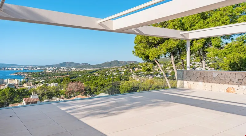 Exquisite contemporary villa with sweeping sea views and private pool in Portals Nous — photo 8