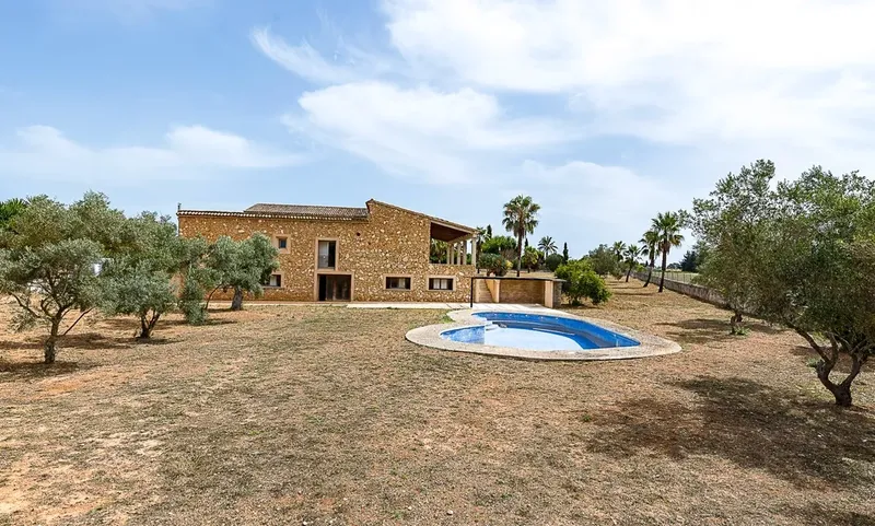 Large chalet in Binissalem with guest house — photo 1