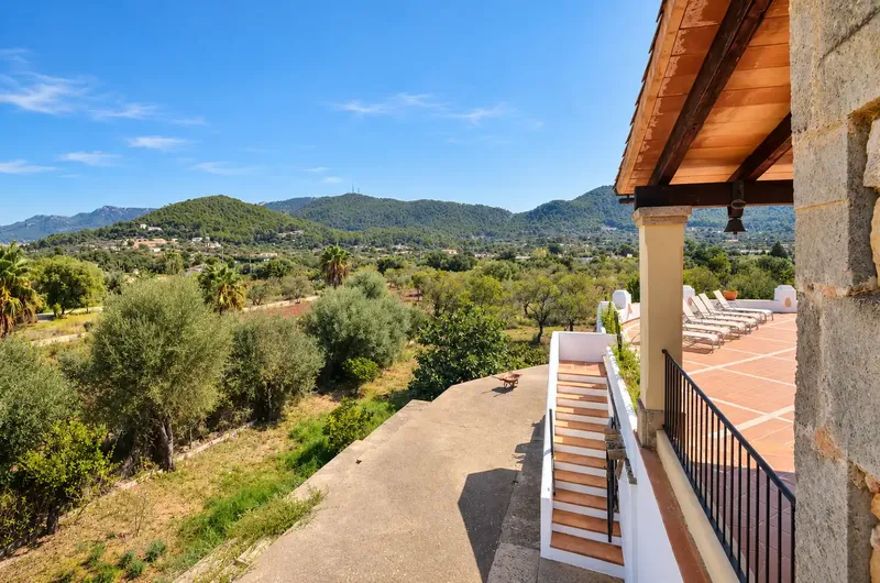 Encantadora finca de estilo tradicional mallorquín situada en un entorno tranquilo y natural, muy cerca de Puerto de Andratx, una de las zon — photo 6