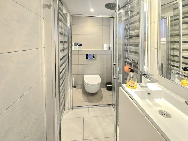 73m² apartment with 3 rooms, balcony and sea view for sale — photo 10