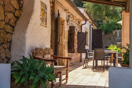 Pollensa, rustic finca on a hillside in absolute tranquility with pool, rental license and close to the old town of Pollensa — photo 10