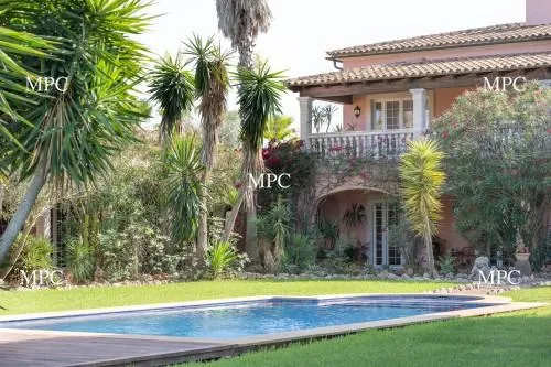 Impressive luxury property in privileged and absolutely quiet situation, situated between Santa Margarita and the bay of Alcudia. — photo 1