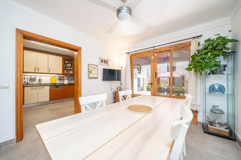 This chalet in Es Pelats is an excellent opportunity in Mallorca. From gestpropiedad, a real estate agency specialized in the area, we present a — photo 5