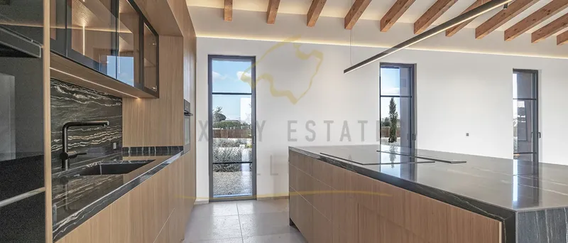 Brand new modern sunny luxury finca in Campos with pool — photo 5