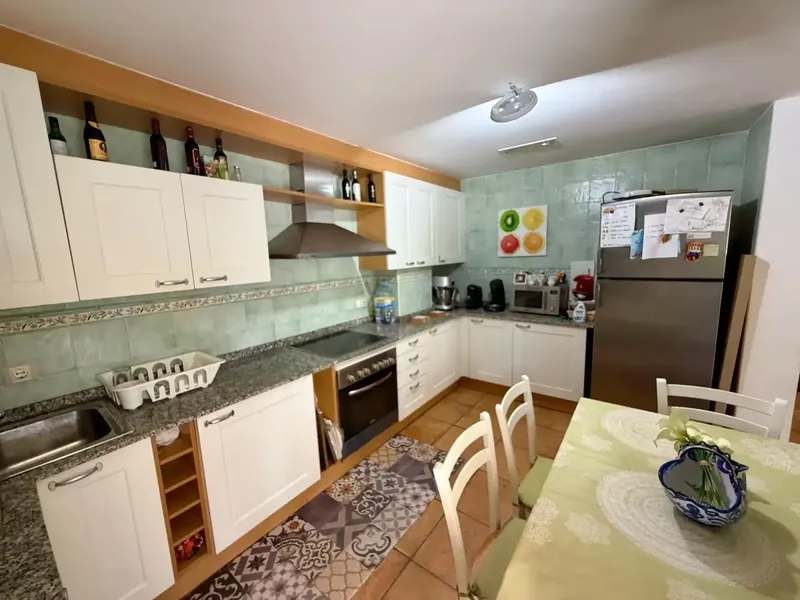 Located in a residential complex in Sant Elm, we find this cozy one-bedroom apartment with a large terrace and sea views. — photo 4